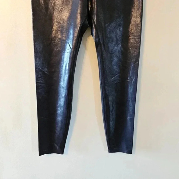 Knix High Rise Contour Waist Faux Vegan Leggings Pants Black Size Large. - Picture 9 of 15